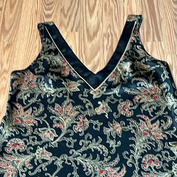 Vintage Jones New York Chemise, Black, red, gold paisley, Large - Picture 2 of 7